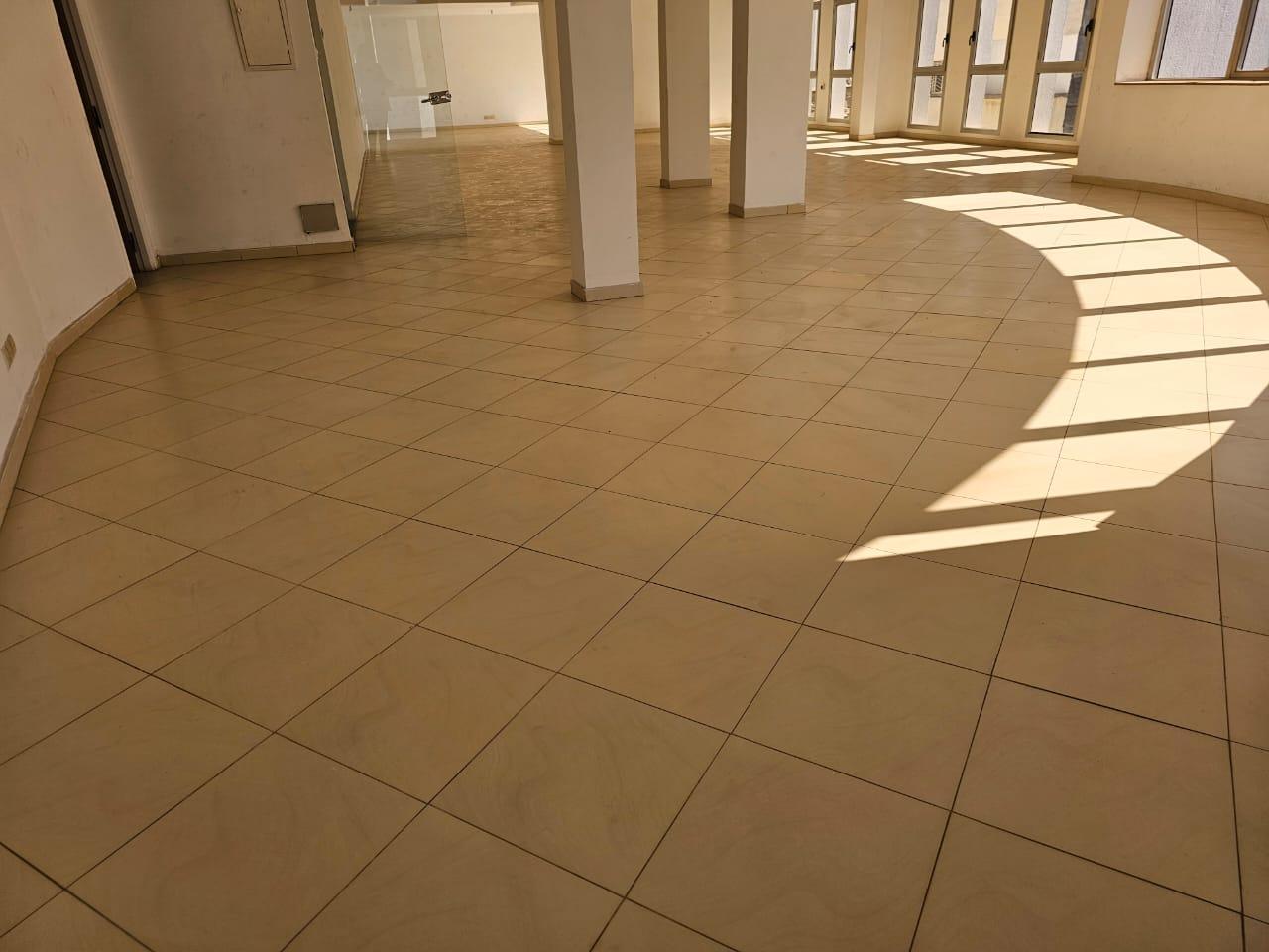 Beau plateau bureau 550mÂ² Ã  Mers Sultan Ã  louer — 6