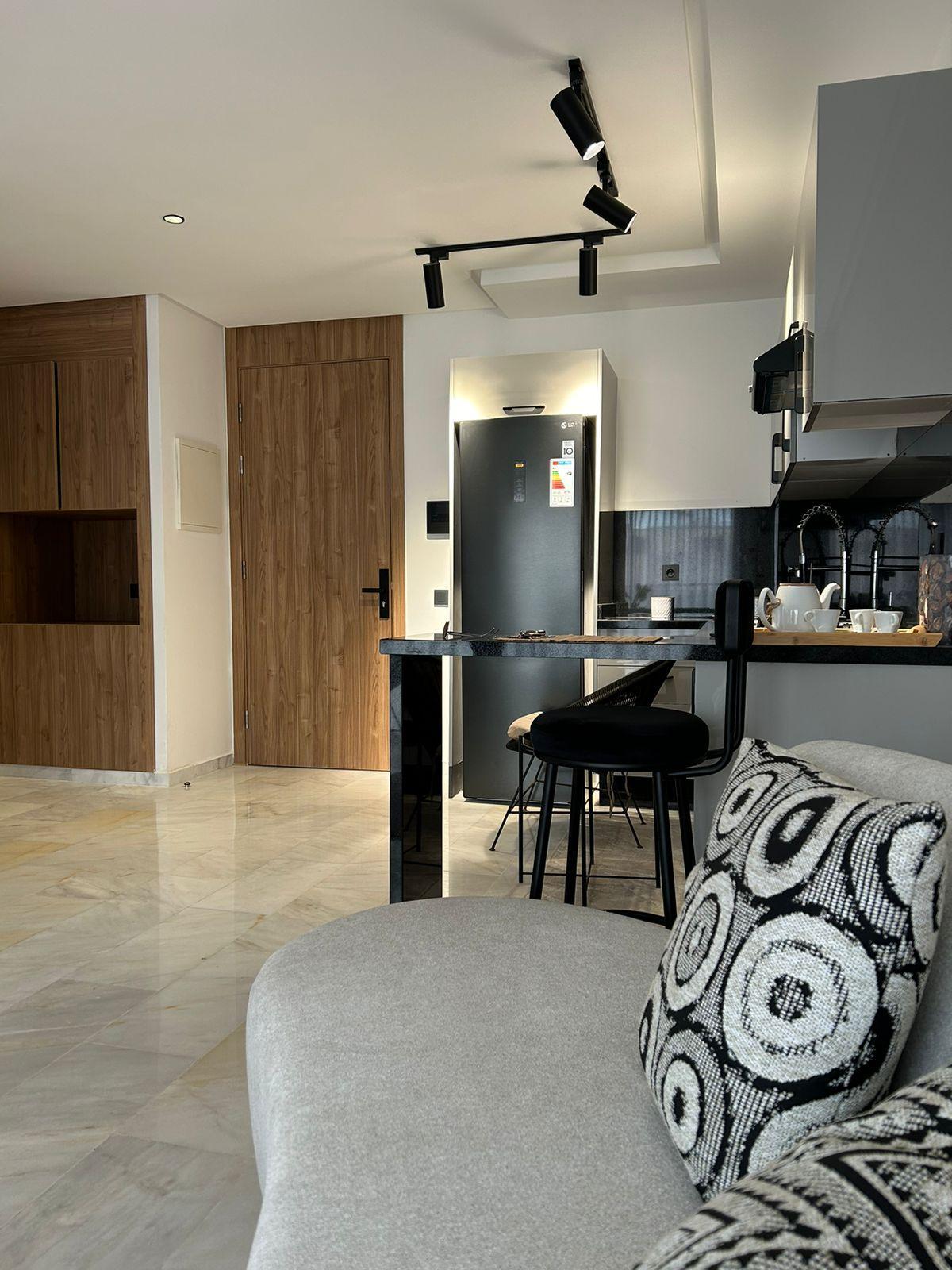 Beau studio neuf &amp; meublÃ© Ã  louer Ã  France ville -Ghandi — 2
