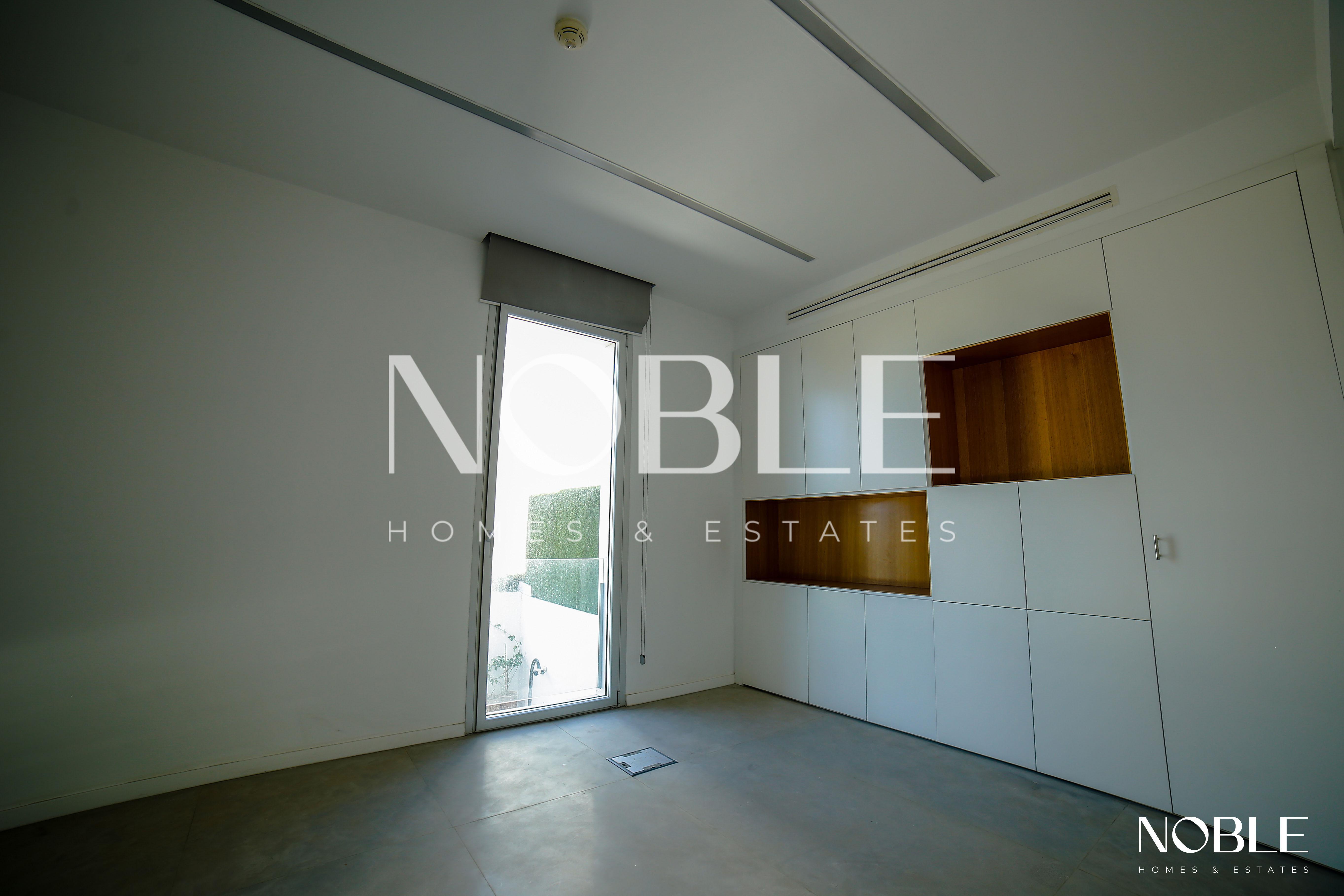 Villa Commerciale à Louer – Boulevard Moulay Rachid – Casablanca — 4