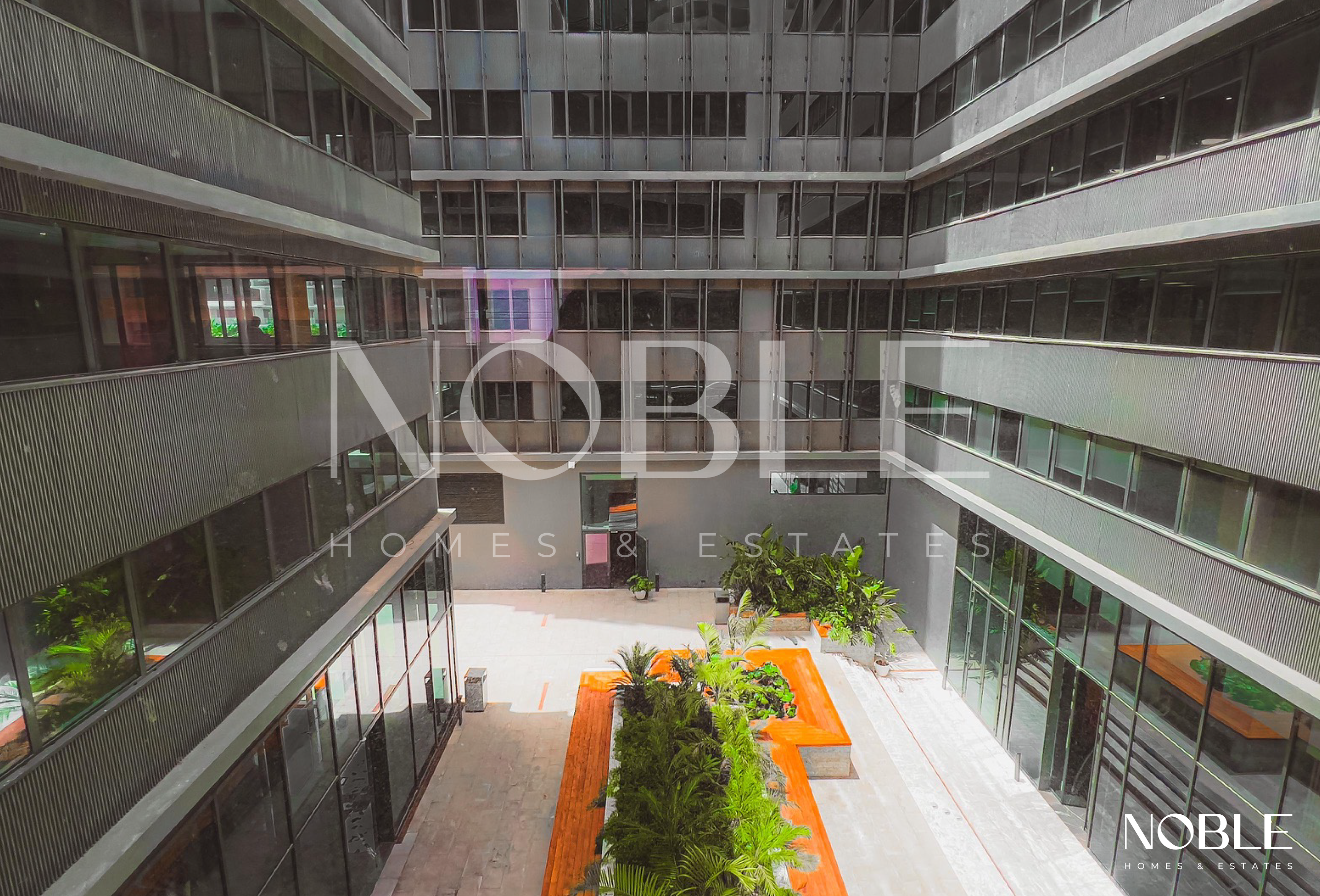 Bureau à Louer – Le Continental Business Center – CFC — 5