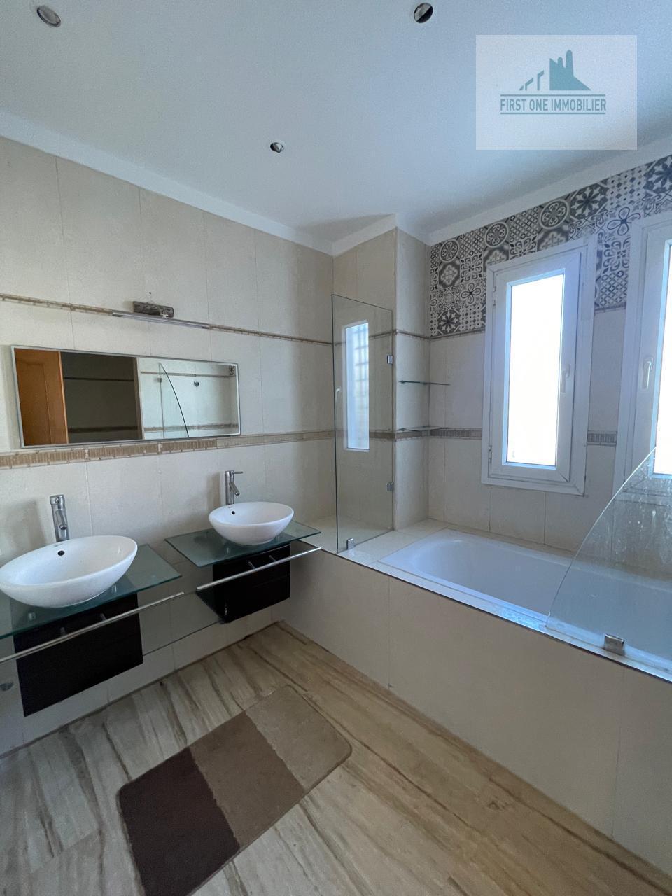 Magnifique villa meublée 388 m² Californie — 6