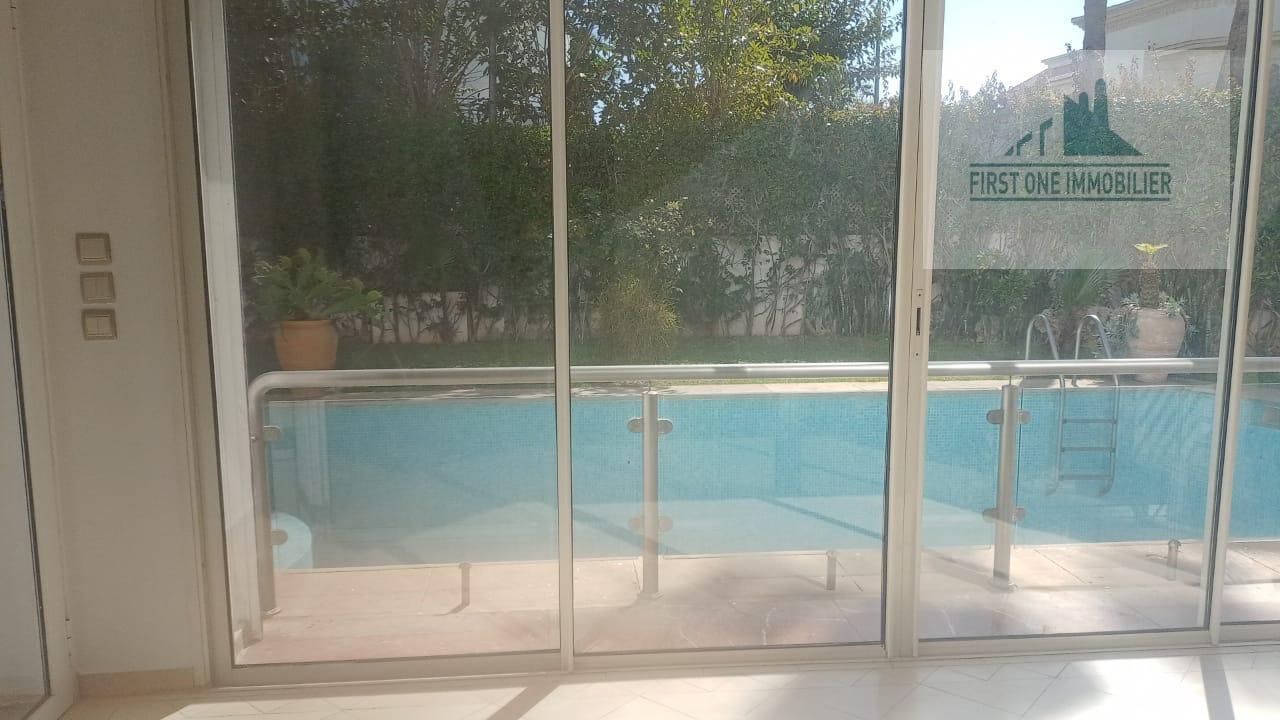 Belle villa à louer quartier Zenith