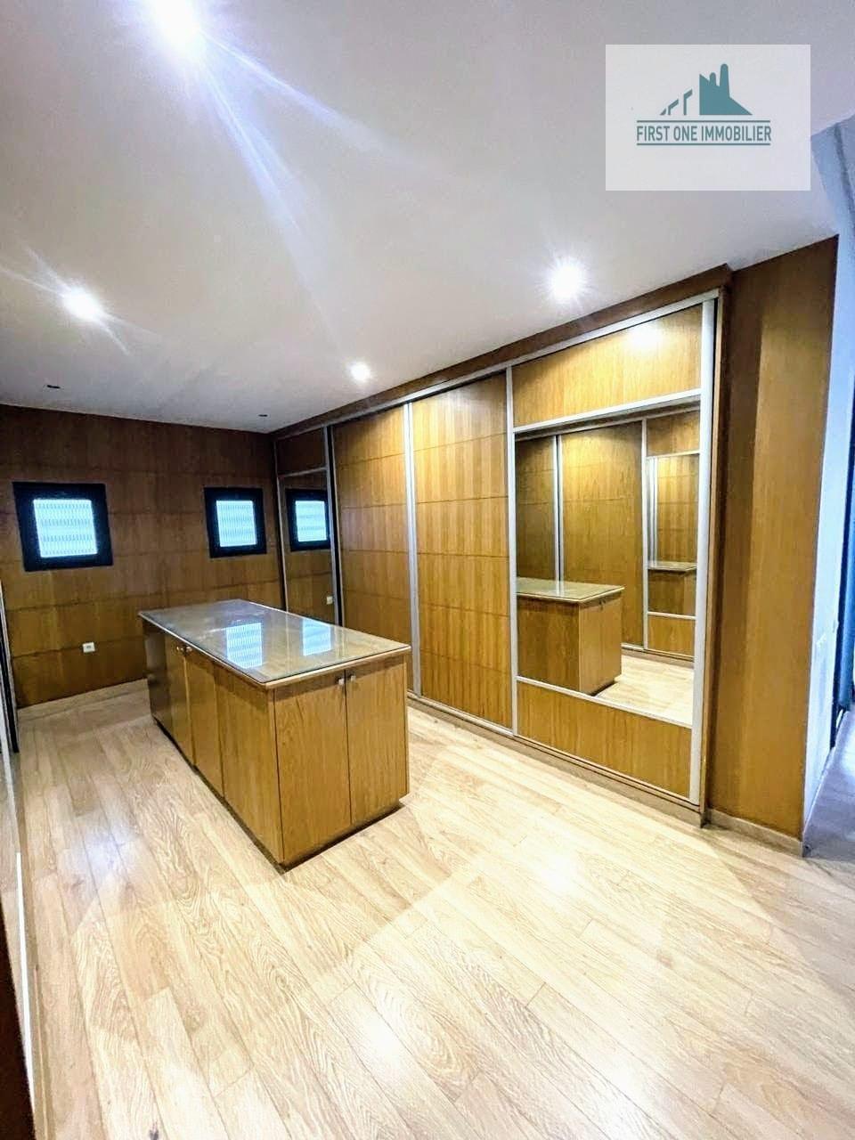 Villa 640 m² f Bouskoura — 8
