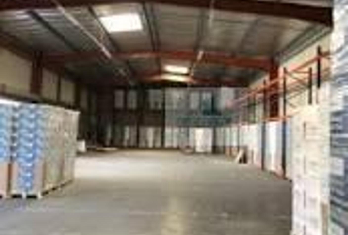 Dépôt de stockage 3800m2 Bouskoura — 2