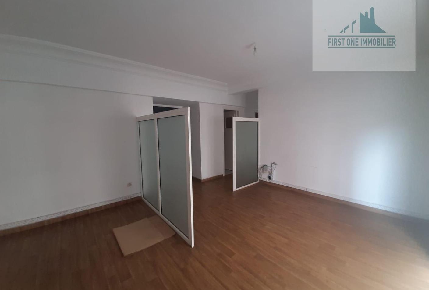 Appt usage bureau 73 m² Bd Yaacoub El Mansour