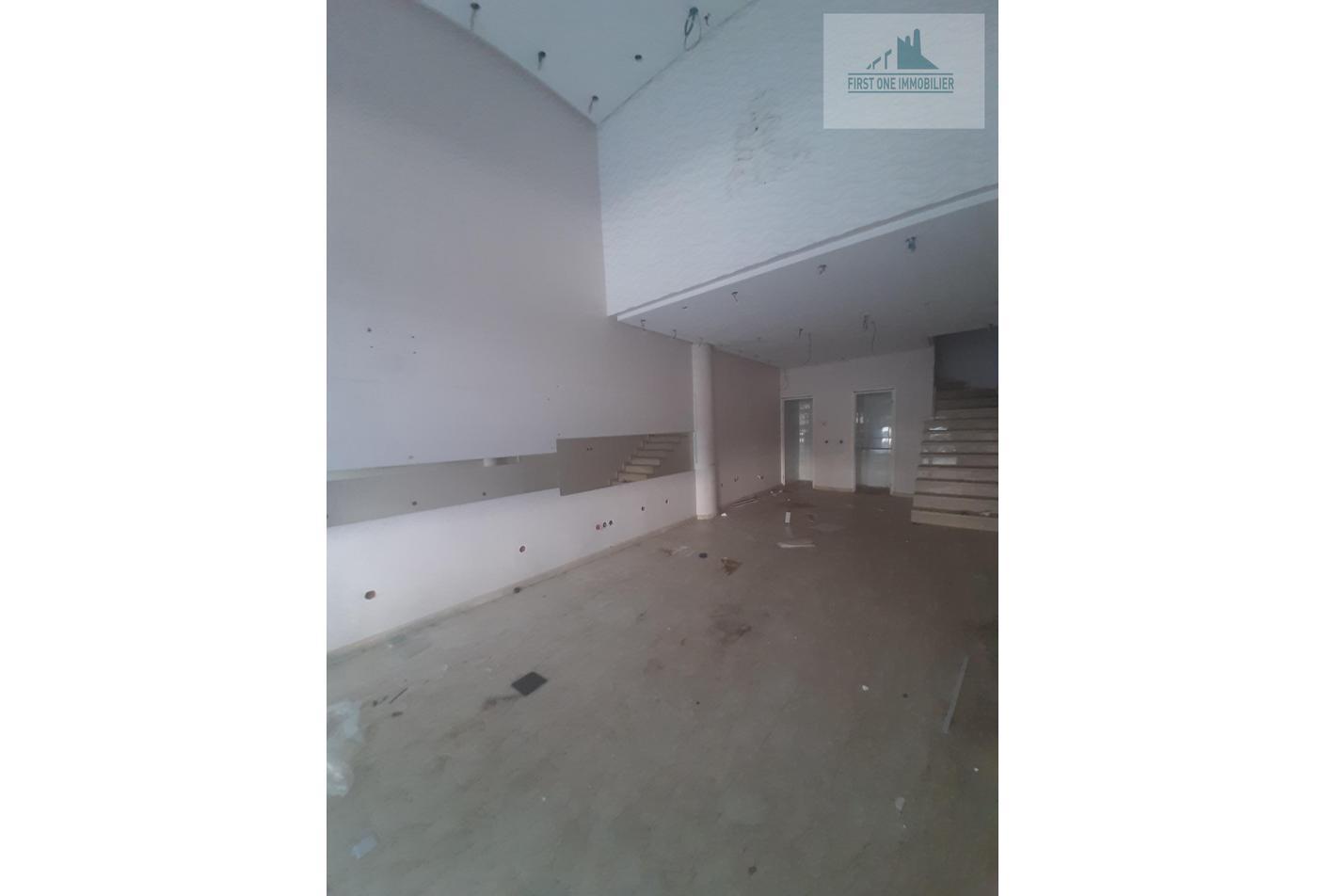 Magasin en Location 70m2 Maarif — 4