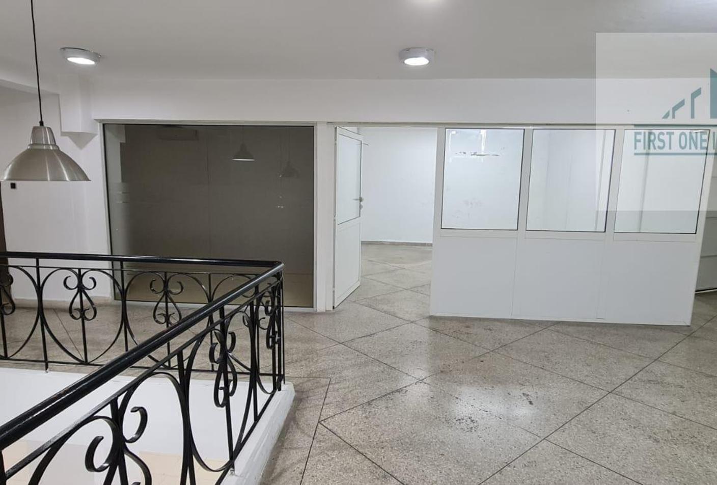 Local commercial 500 m² Val Fleuri — 4