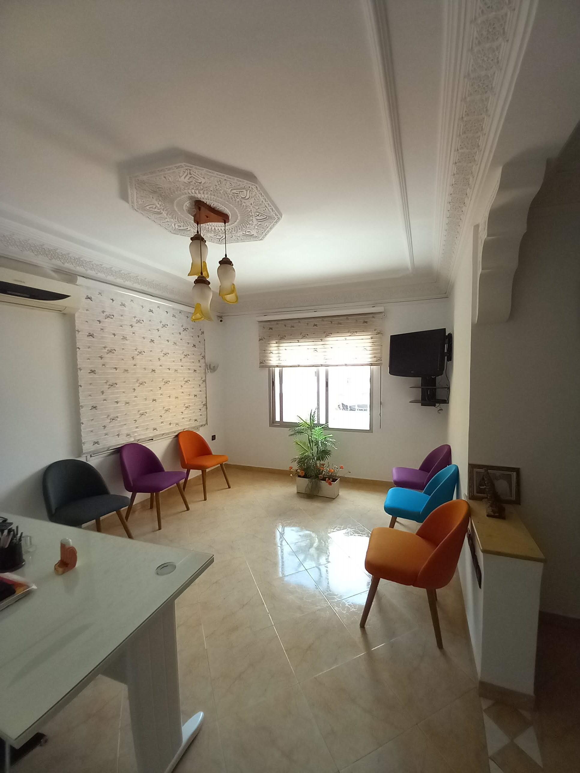 Spacieux Bureau en location bd Abdelkrim Khetabi — 2