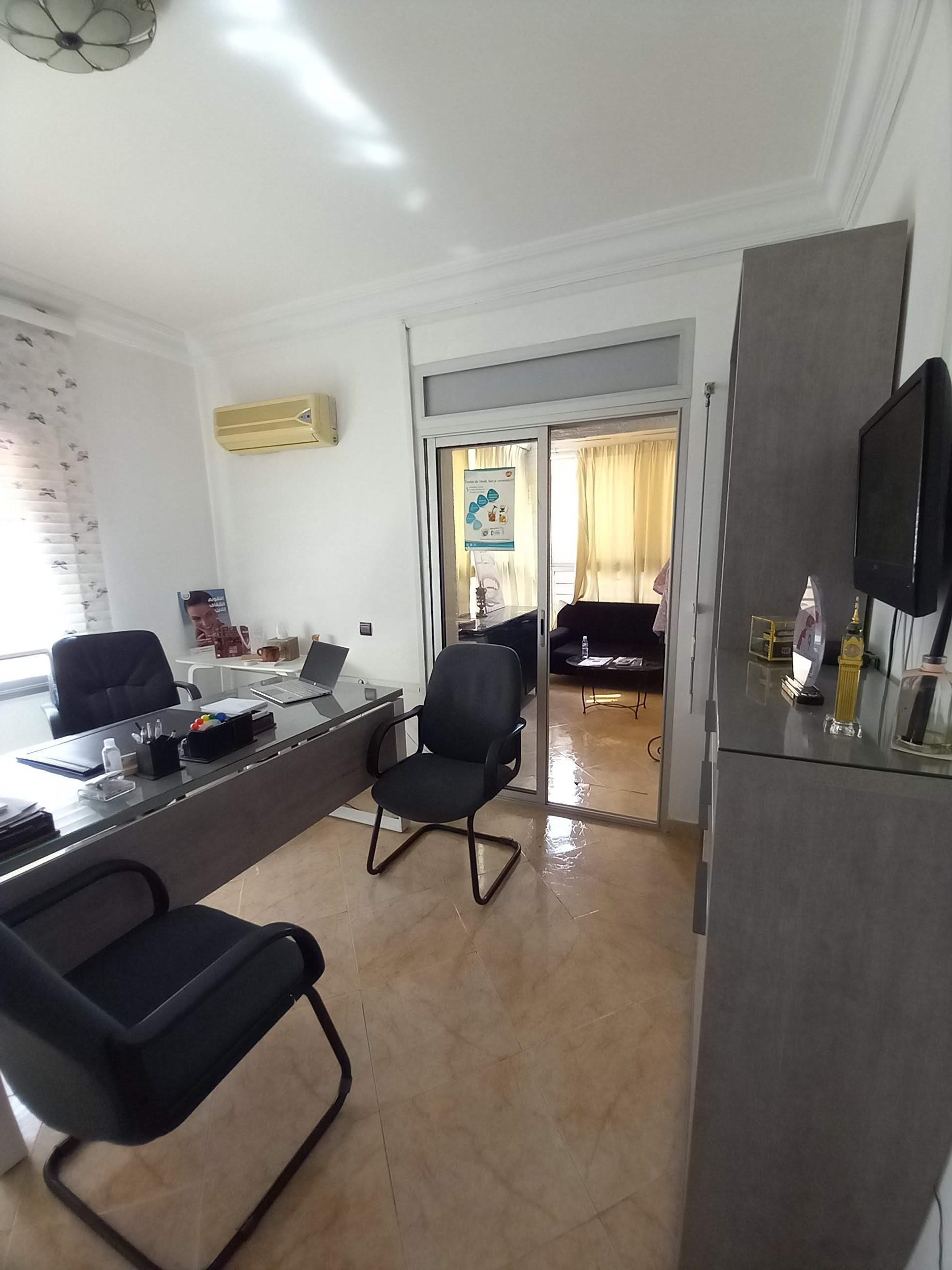 Spacieux Bureau en location bd Abdelkrim Khetabi — 4