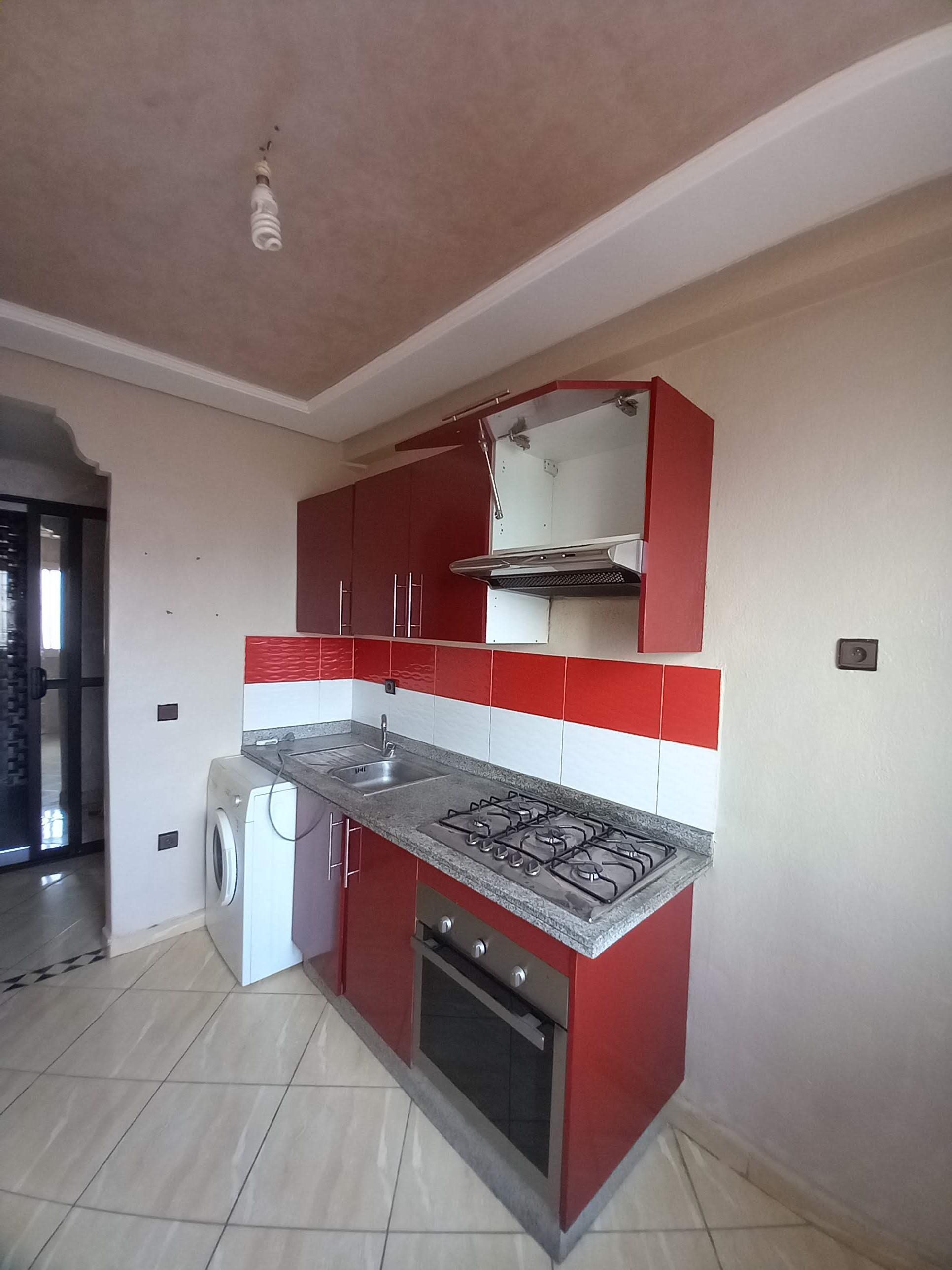 Appartement de 69 m² en location à Charaf — 3