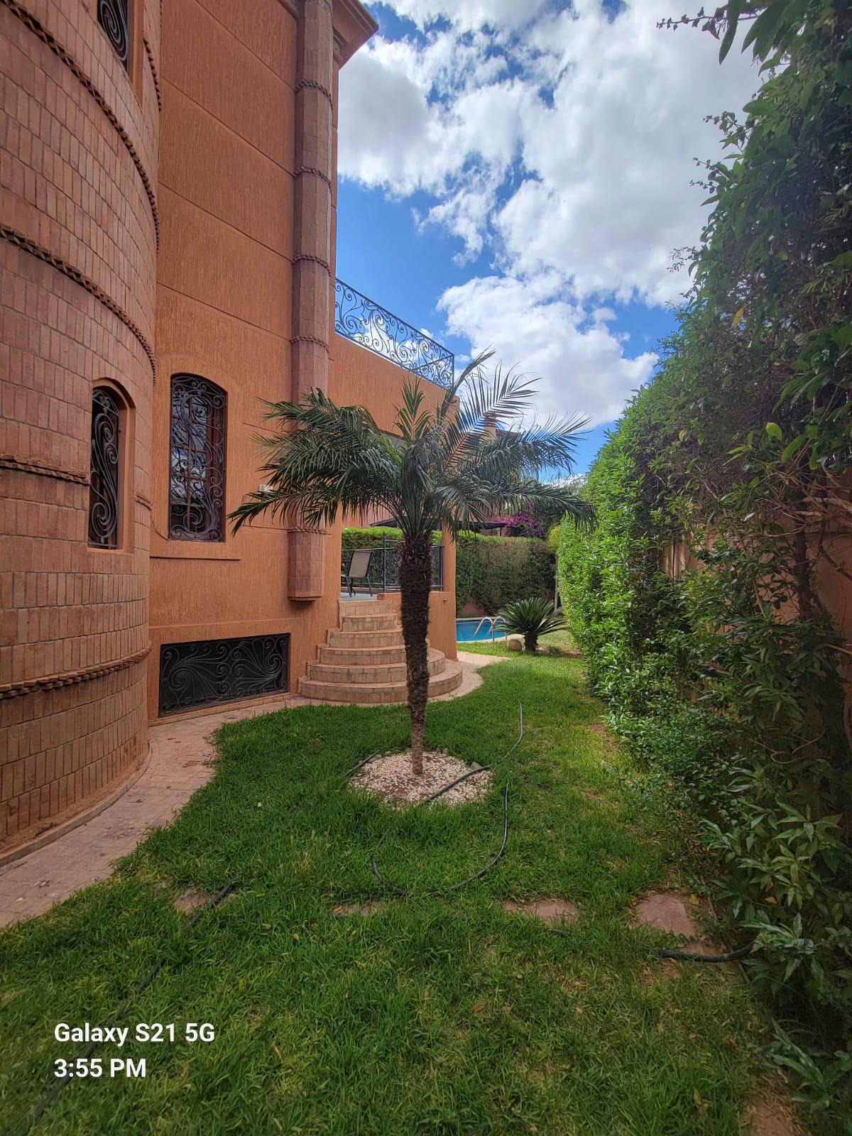 Belle Villa de 421 m² à Targa