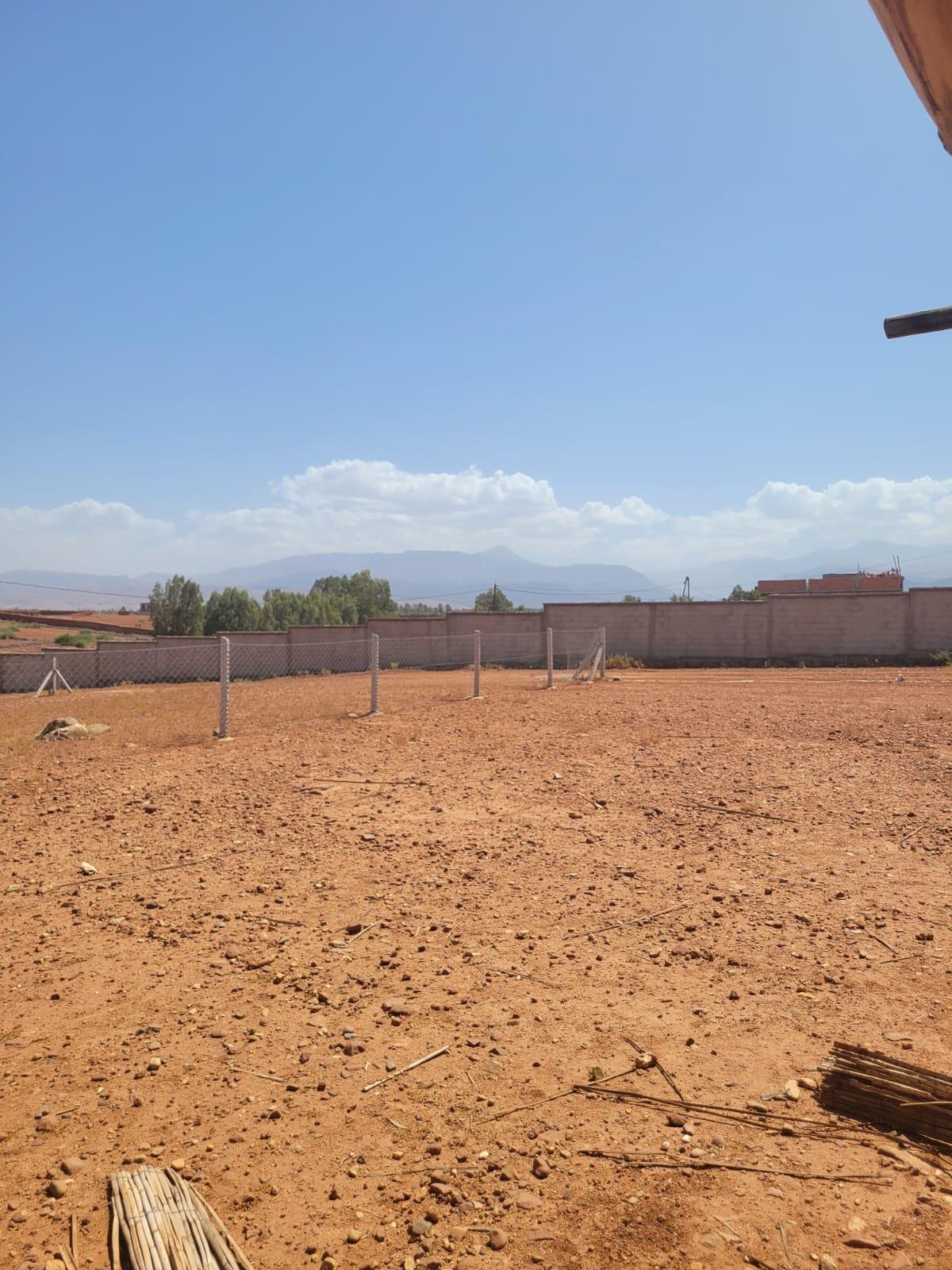Terrain melkia de 730 m² sur la route d'ourika