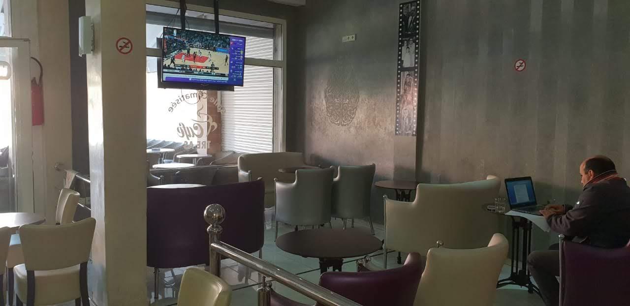 Café en plein activité à vendre — 3