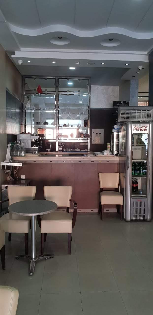 Café en plein activité à vendre — 5