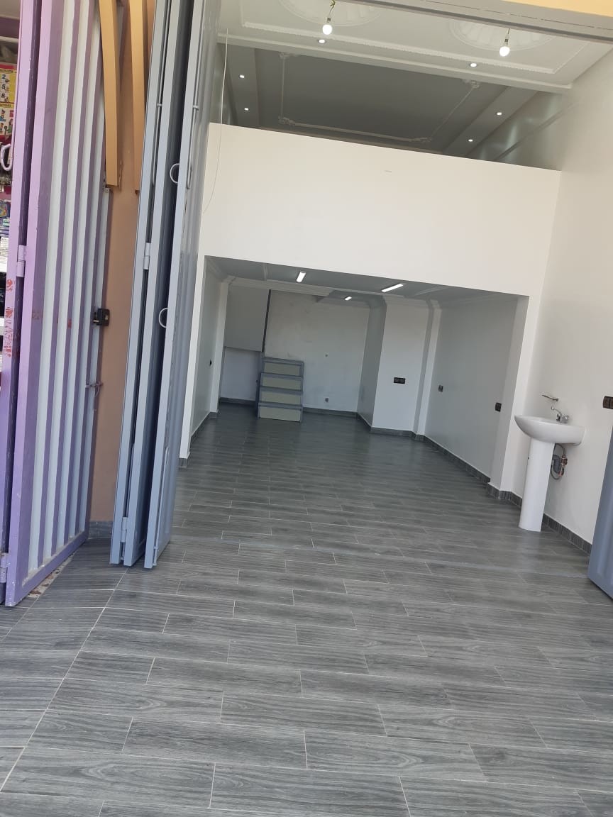 Magasin complètement retapé à Aourad — 2