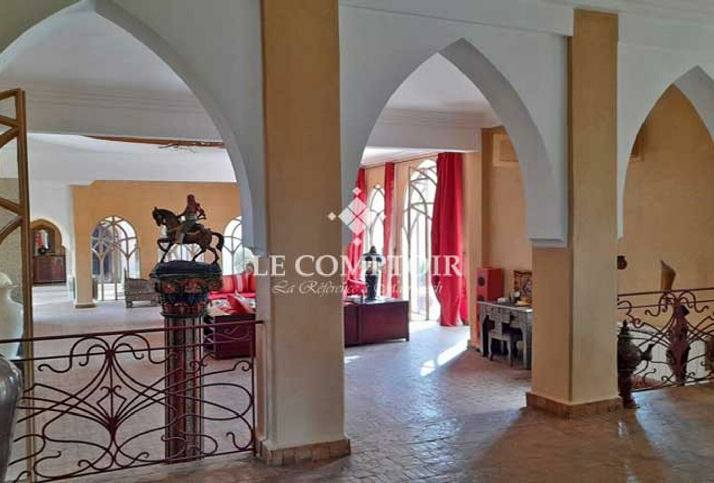 Villa 750 m² à indéfini — 7