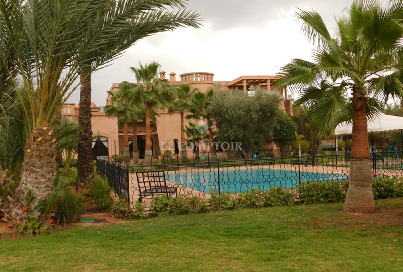 À VENDRE MAGNIFIQUE PROPRIÉTÉ À MARRAKECH - BAB ATLAS — 3