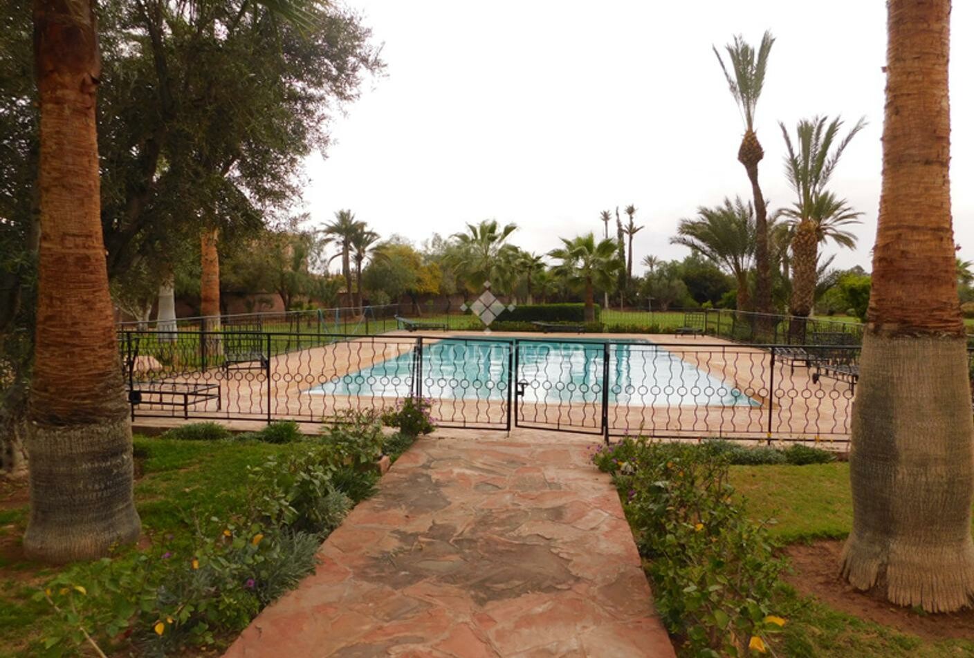 À VENDRE MAGNIFIQUE PROPRIÉTÉ À MARRAKECH - BAB ATLAS — 2
