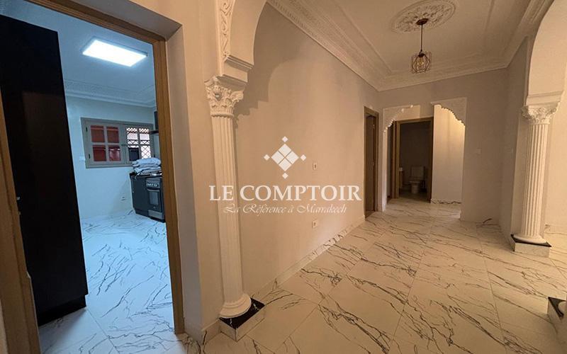 APPARTEMENT ENTIÈREMENT RÉNOVÉ A LOUER — 3