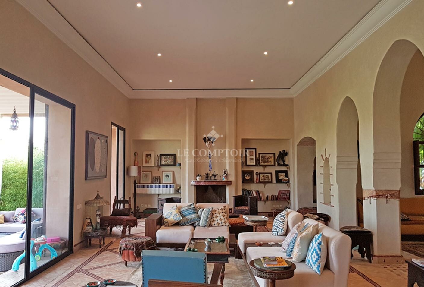 Villa 450 m² à indéfini — 10