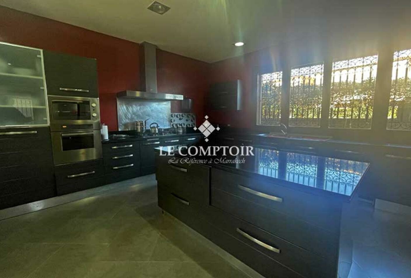 Villa 620 m² à indéfini — 6