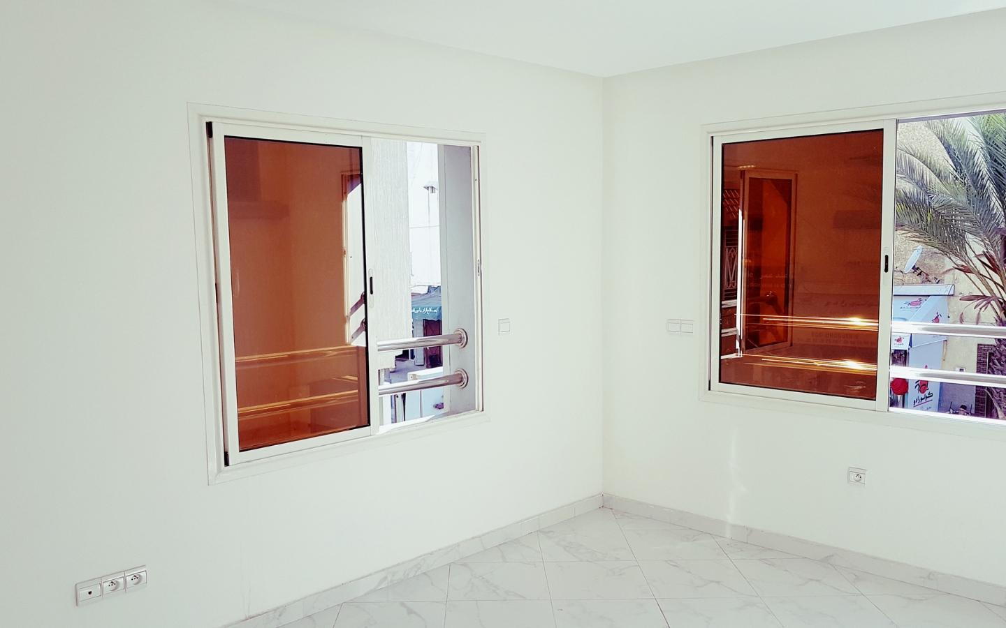 Bureau de 76m2 sur Avenue Massira Kwas