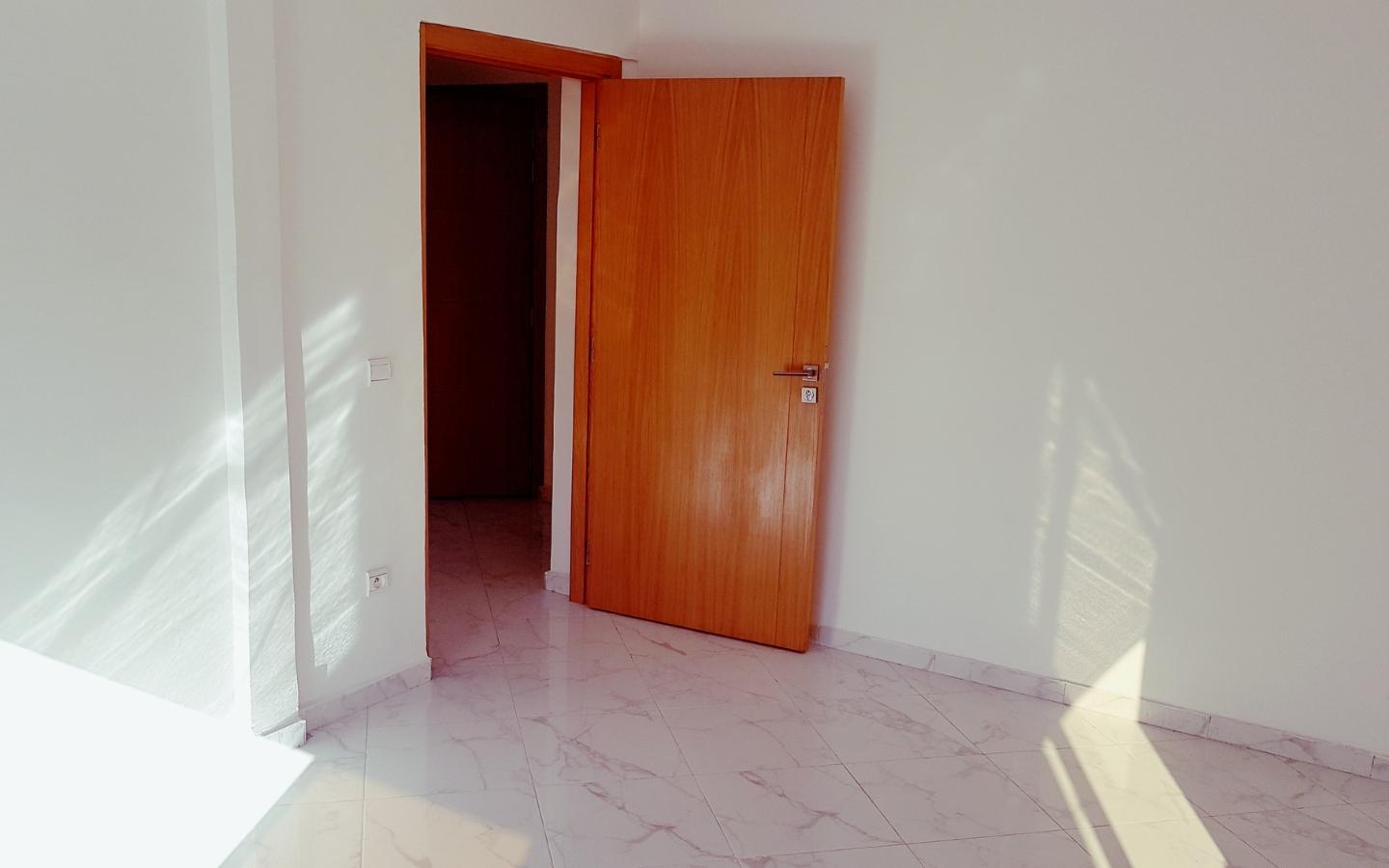 Bureau de 76m2 sur Avenue Massira Kwas — 4