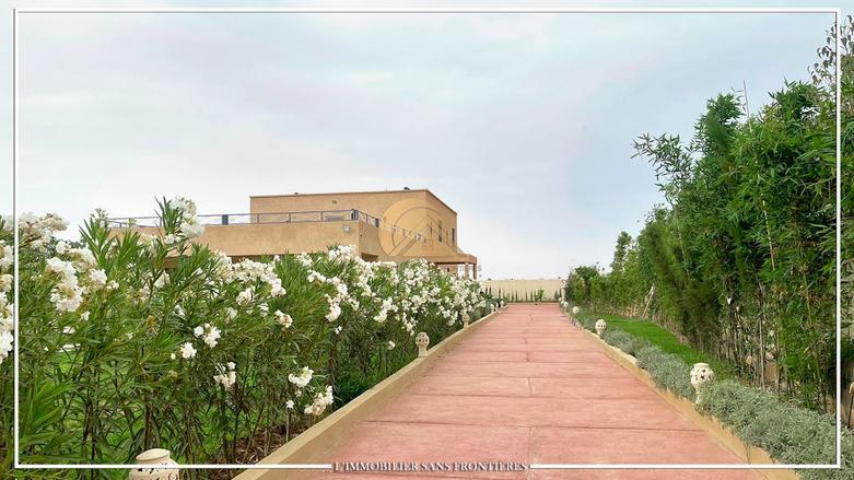 Villa vide à vendre  2000M², piscine  privée, Route de fes — 4