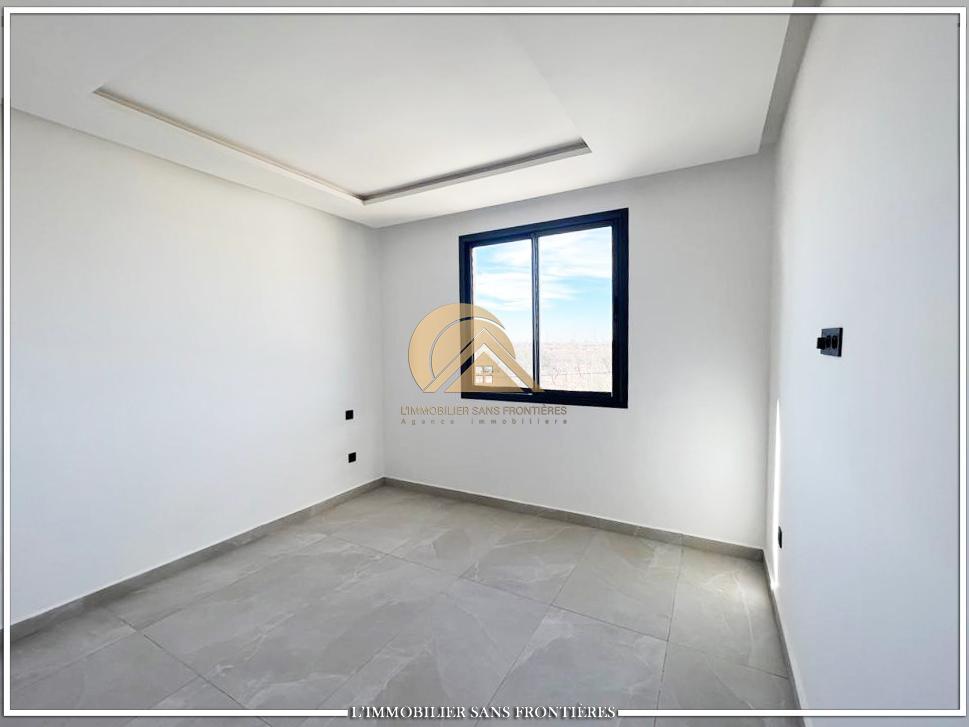 Villa 1000 m² à Route de Fès — 8