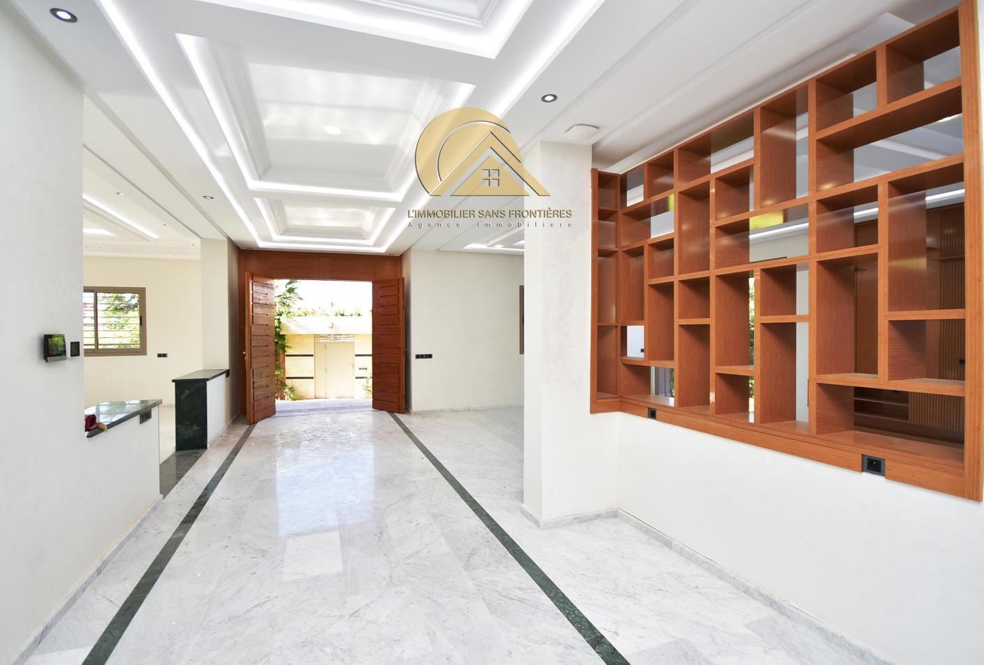 Villa vide à vendre 720m² avec piscine, ascenseur Targa — 6