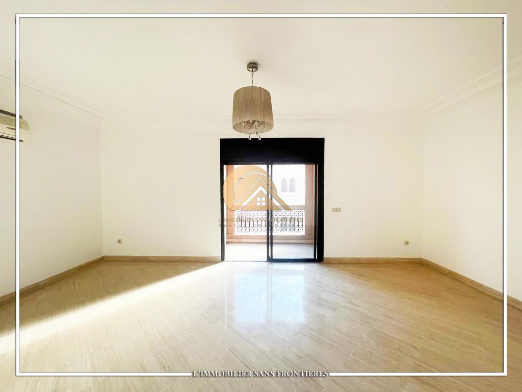 Appartement à vendre 100m², piscine collective, Targa — 5