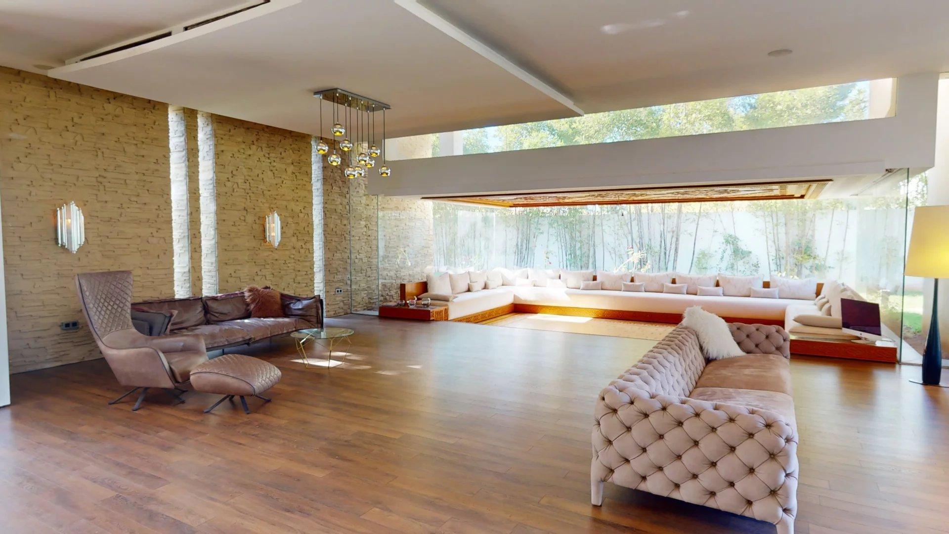 Luxueuse Villa de 5 Suites avec Piscine — 5
