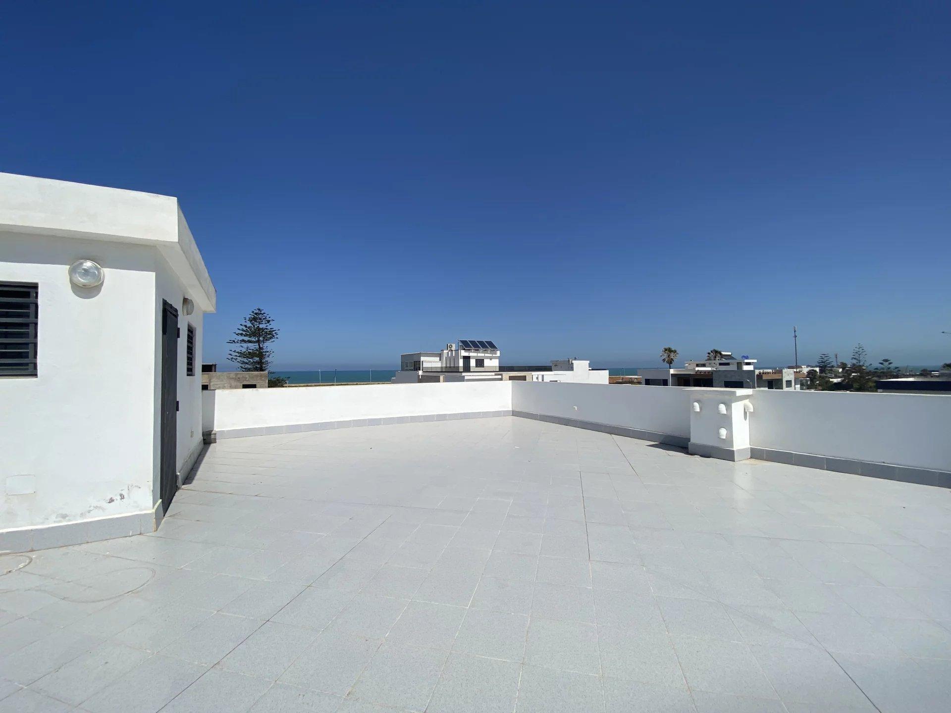 Appartement à Louer avec magnifique terrasse à El Harhoura, Maroc — 2