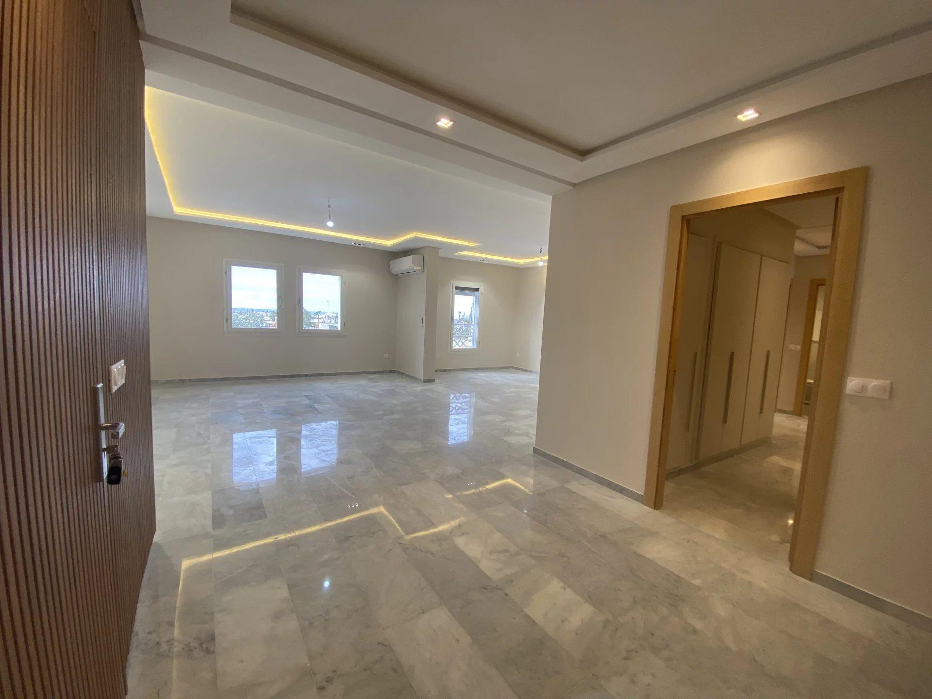 Appartement Moderne à Louer à Hay Riad - 169 m² — 2