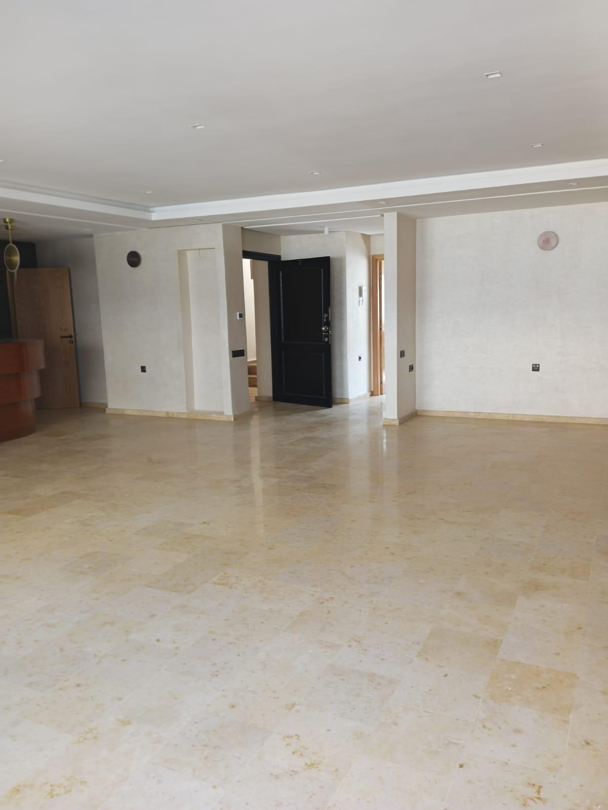 APPARTEMENT VIDE A LOUER GUATHIER — 4