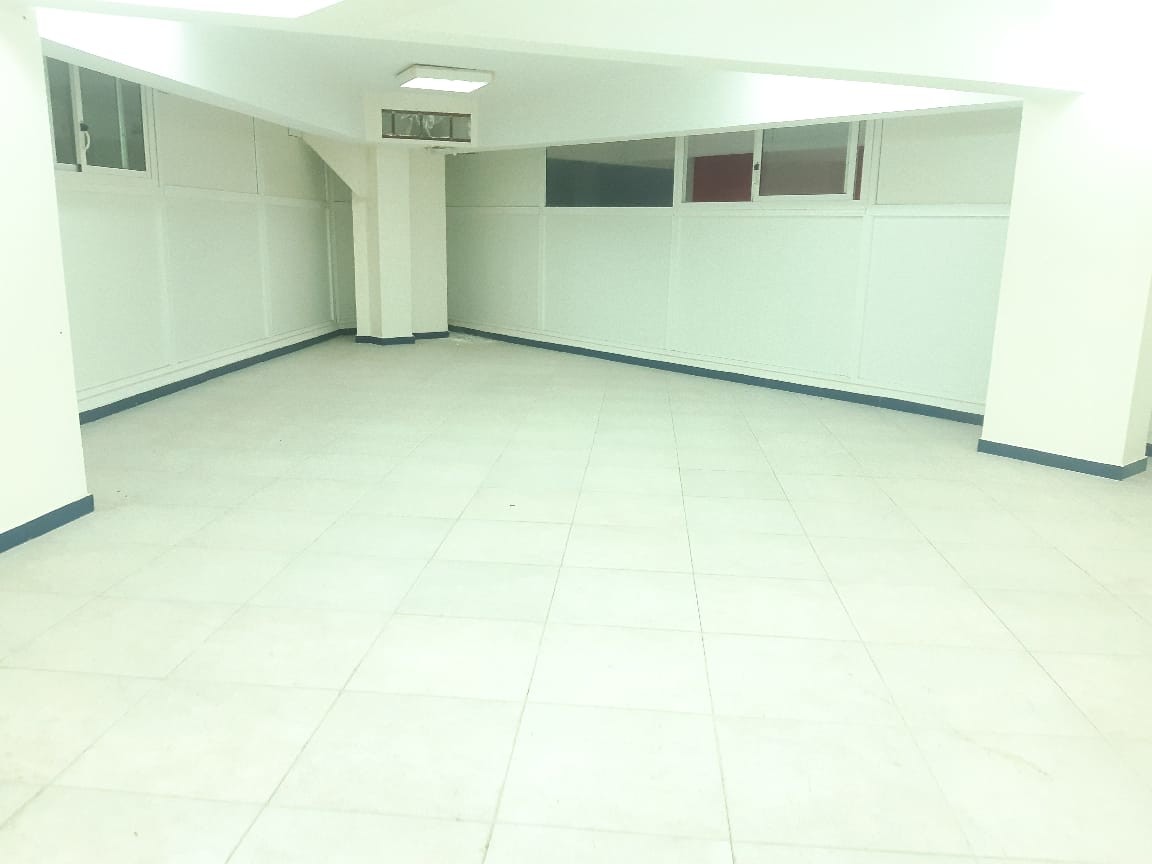 Locale commercial sur bd aïn taoujtate — 5