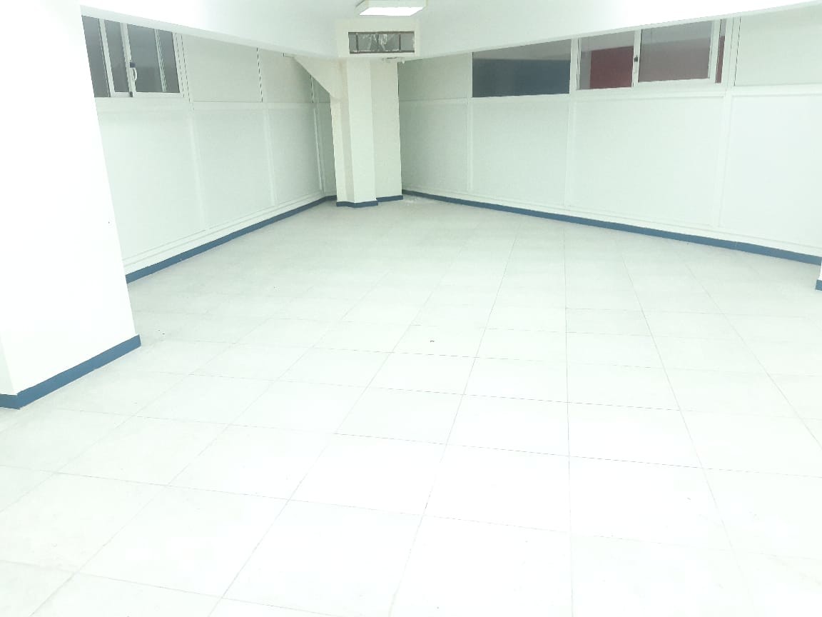 Locale commercial sur bd aïn taoujtate — 3