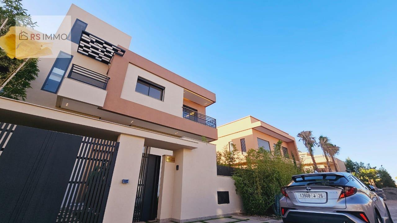 SUPERBE VILLA JUMELÉE DE 314 M² GOLF NORIA TITRÉ MARRAKECH — 3
