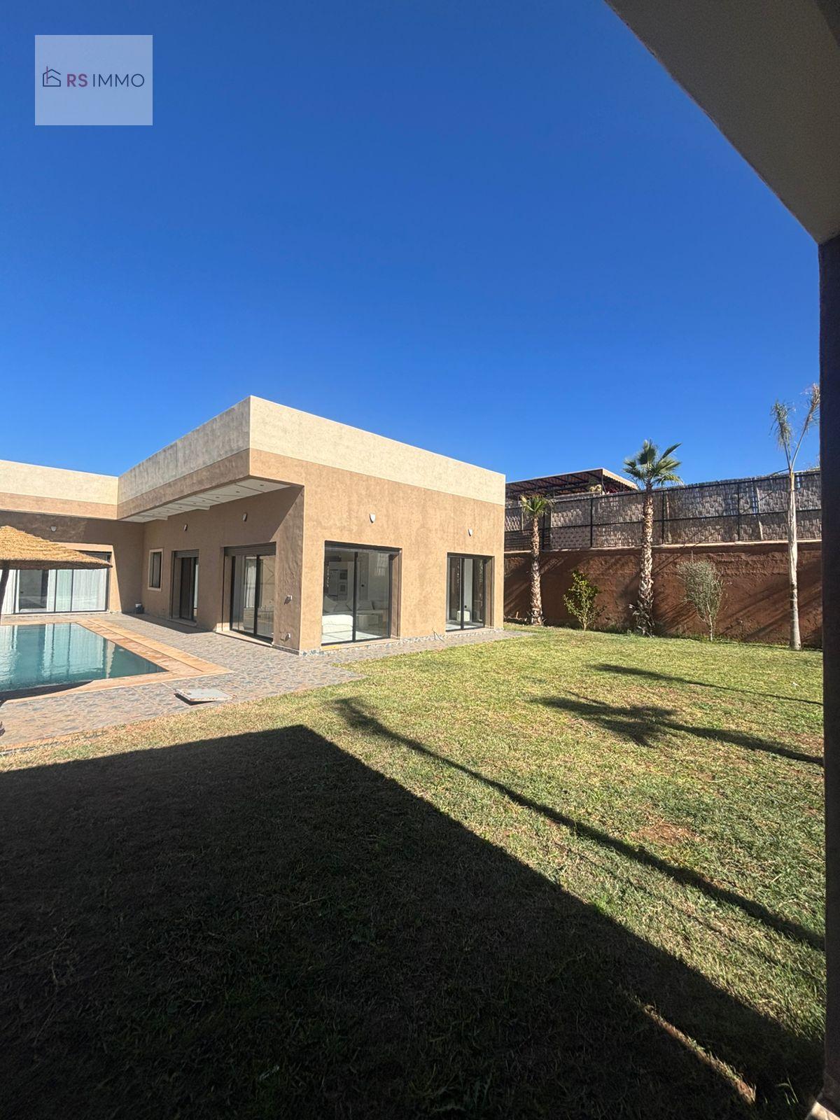 Villa Meublée à Vendre - Titrée et Prête à Habiter — 6