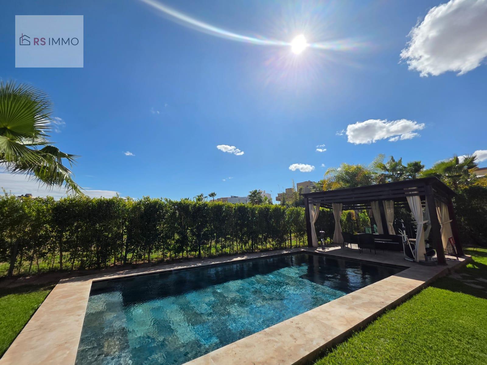 INVESTISSEMENT IMMOBILIER DE PRESTIGE : VILLA EXCEPTIONNELLE SUR GOLF ARGAN – VUE PANORAMIQUE SUR L’ATLAS — 4
