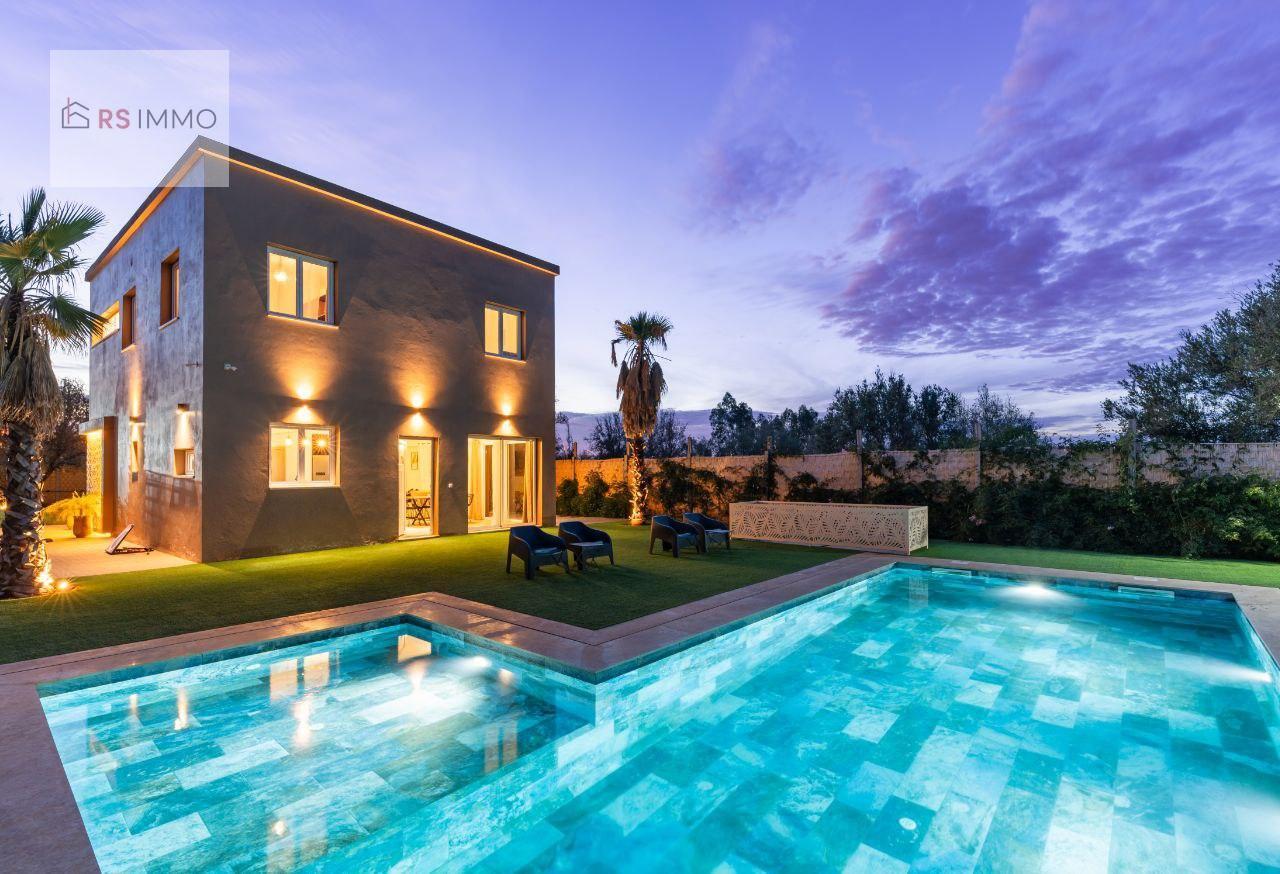 Charmante villa piscine chauffée à 20 min de l'aéroport de Marrakech