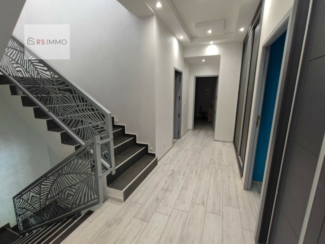 VILLA MODERNE ROUTE DE CASA A VENDRE — 6