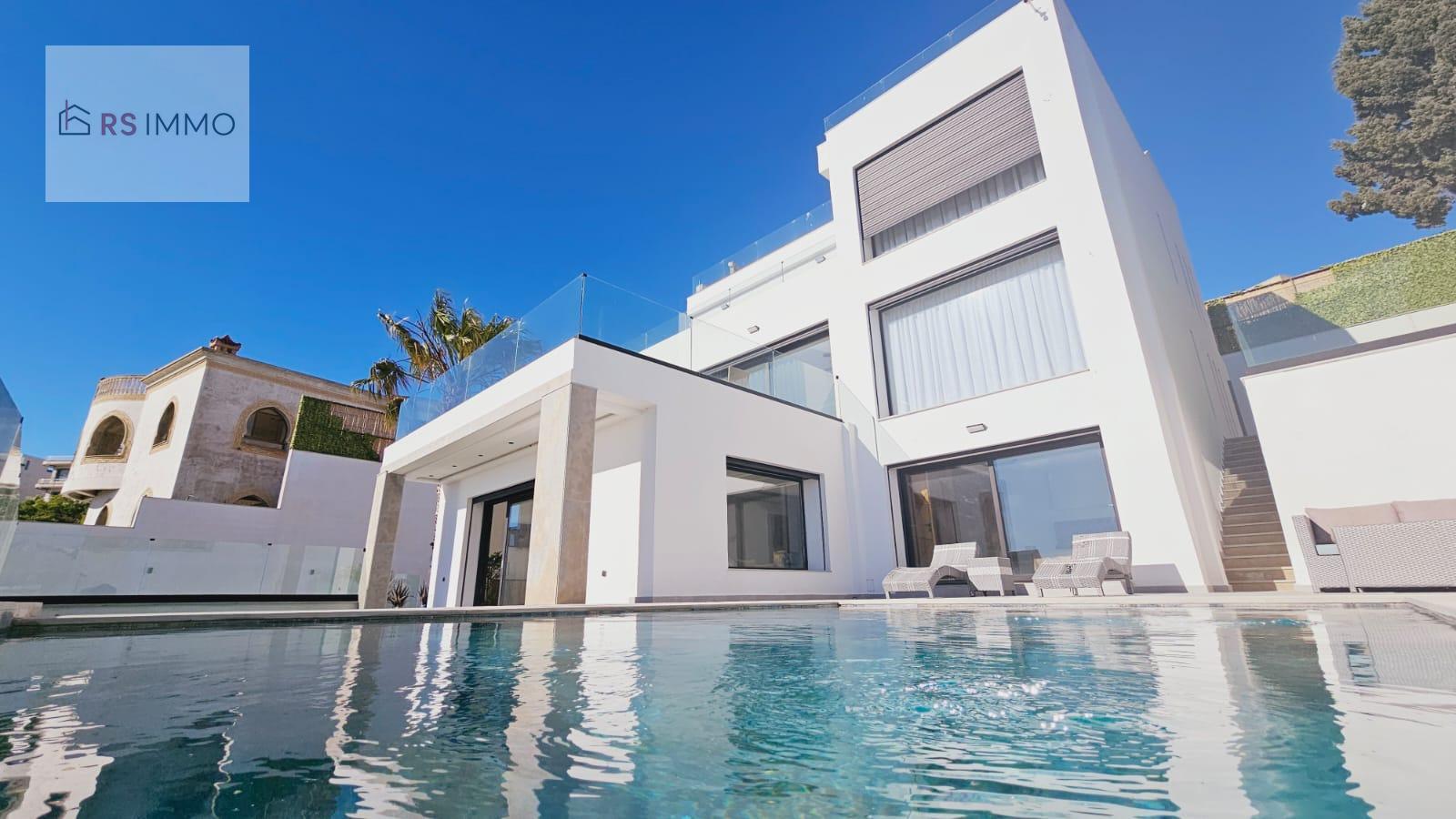 Villa Luxueuse – Vue Panoramique sur la Baie de Tanger – Mnar — 3