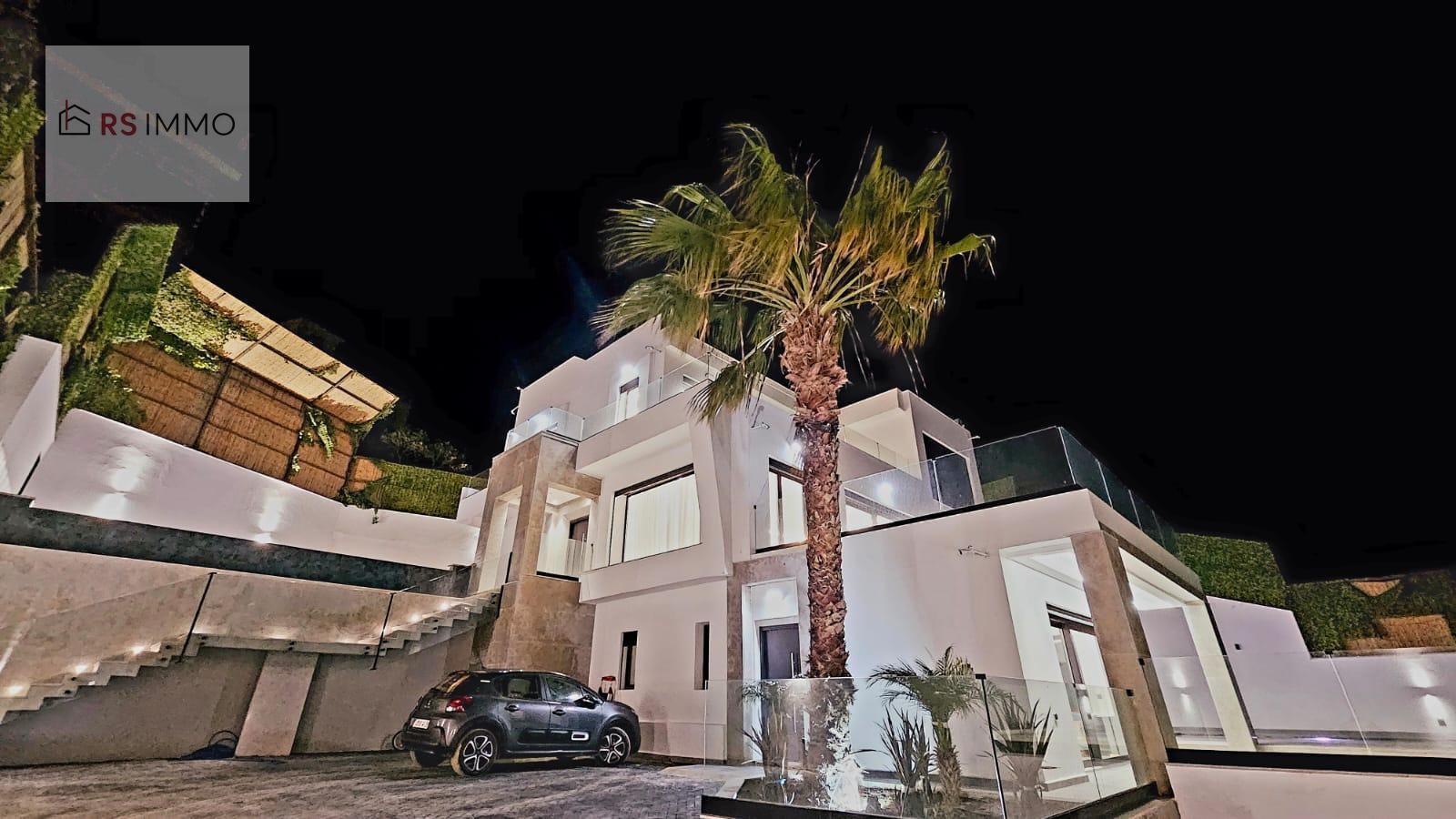 Villa Luxueuse – Vue Panoramique sur la Baie de Tanger – Mnar — 4