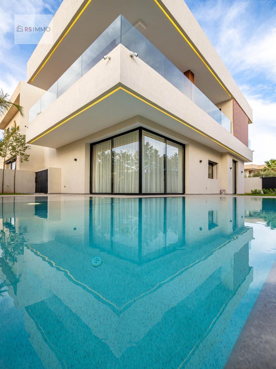 VILLA À VENDRE – ROUTE D'OURIKA KM 10 — 2