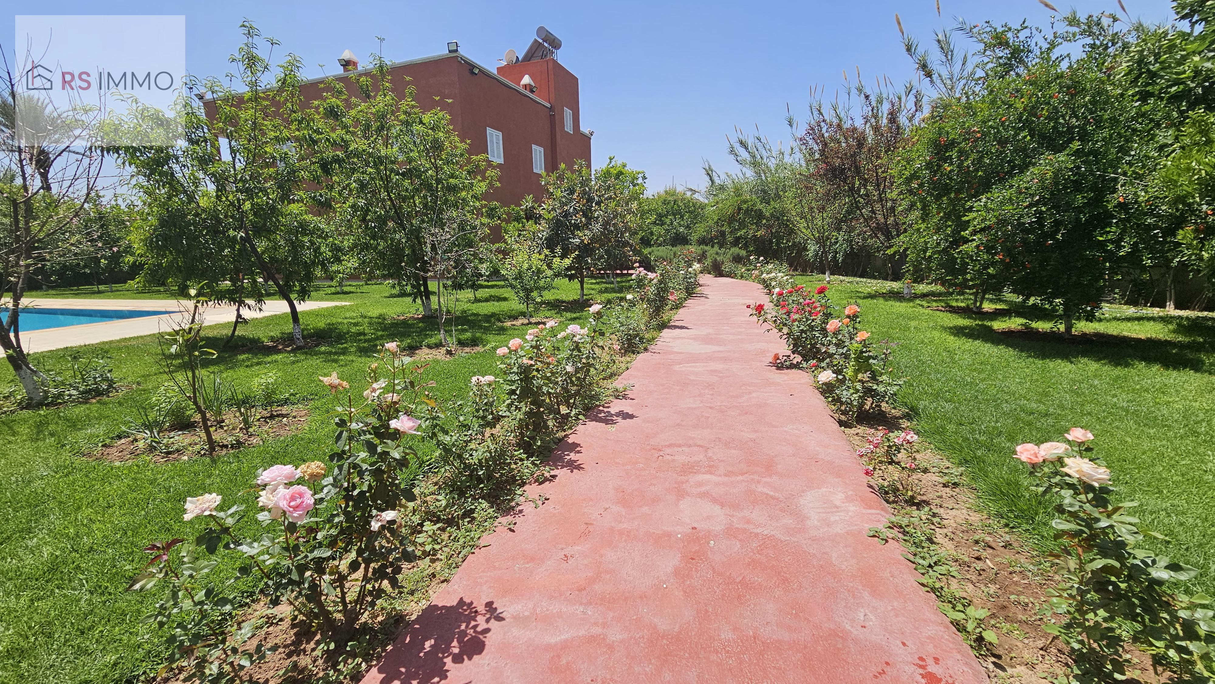 Grande villa situé a Chwiter route Ouarzazate — 3