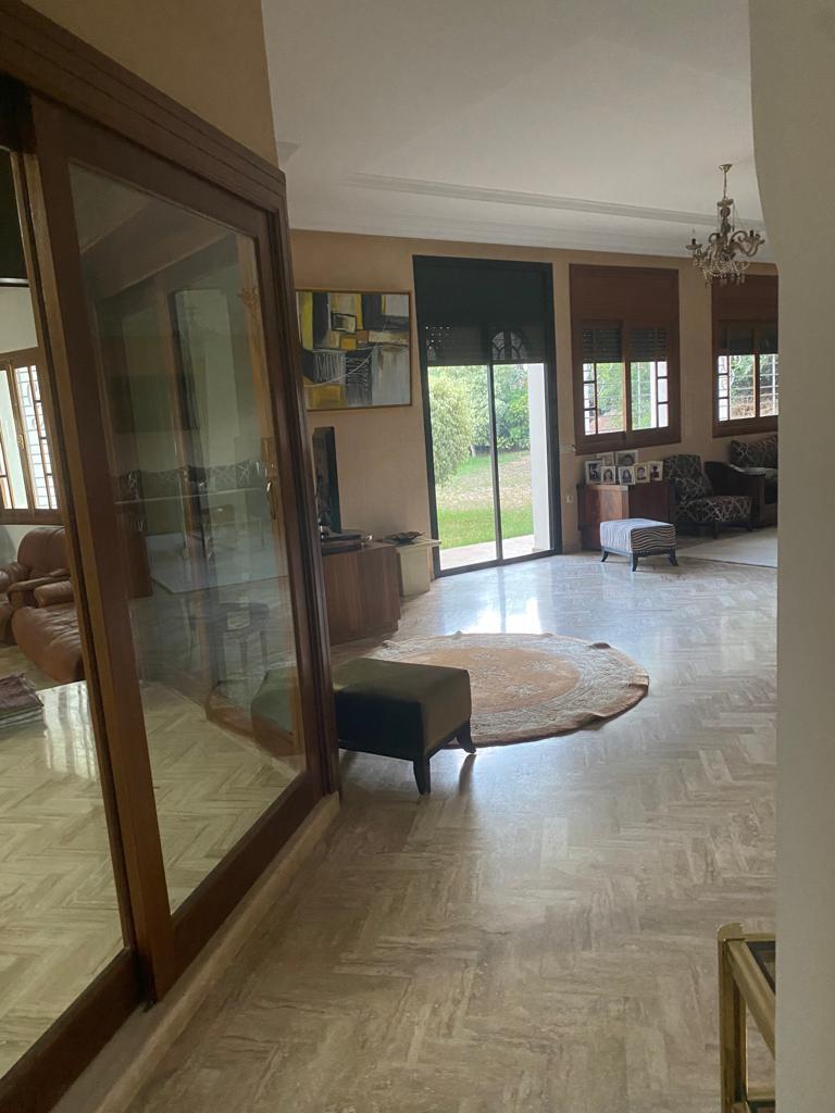 magnifique villa de 18 ans à souissi — 5