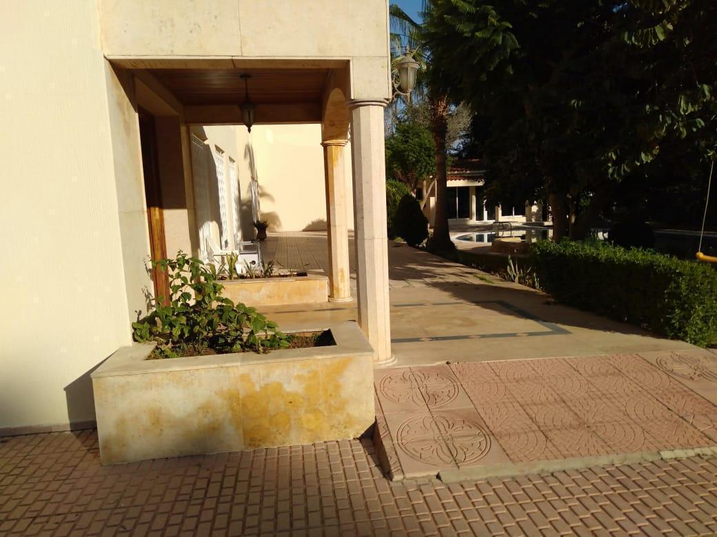 Villa f Souissi — 10