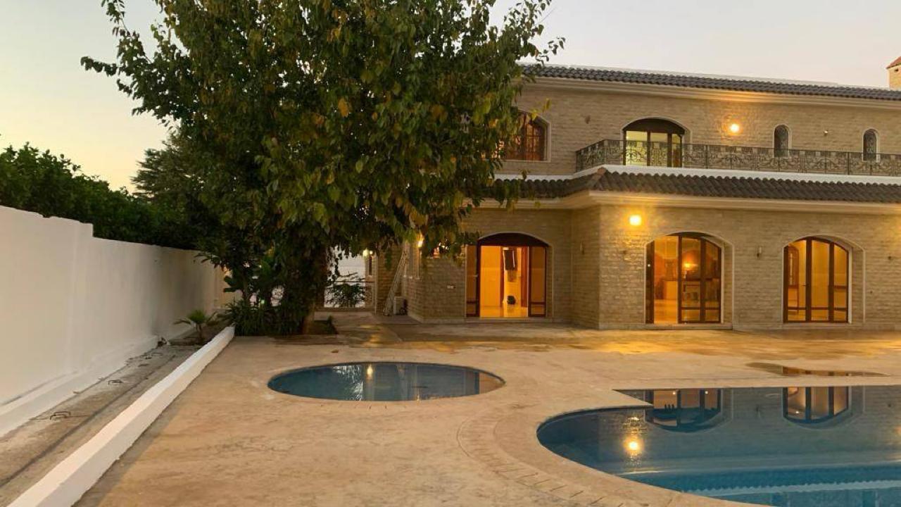 Vente villa neuve à 18M — 3