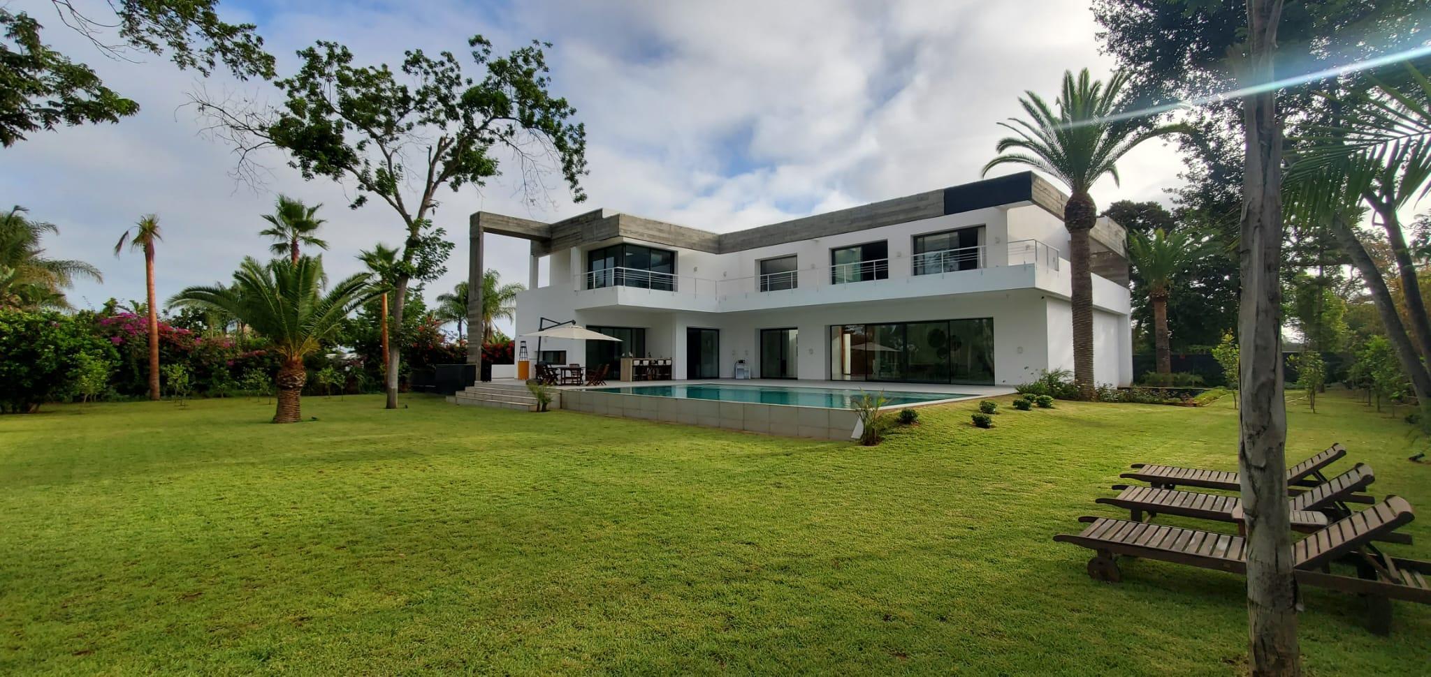 vente villa neuve à souissi — 2